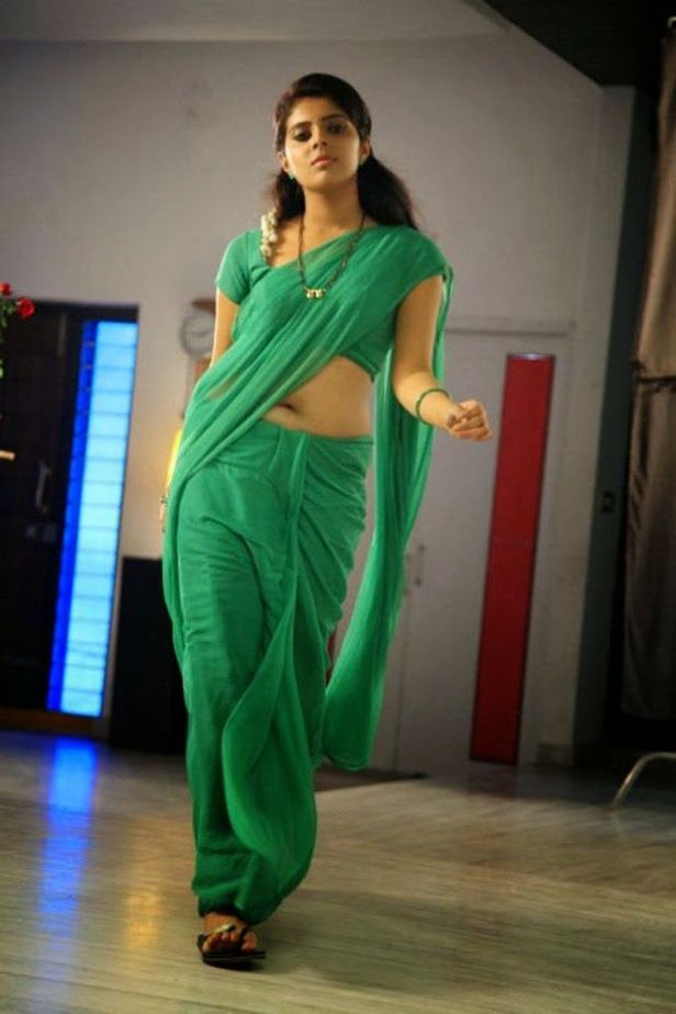 Shravya Sexy navel Pictures in Green Saree
