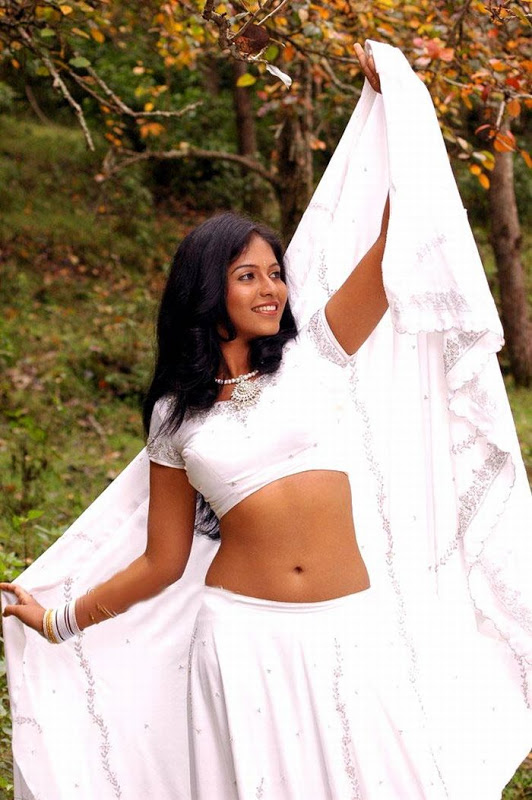 Anjali stomach images
